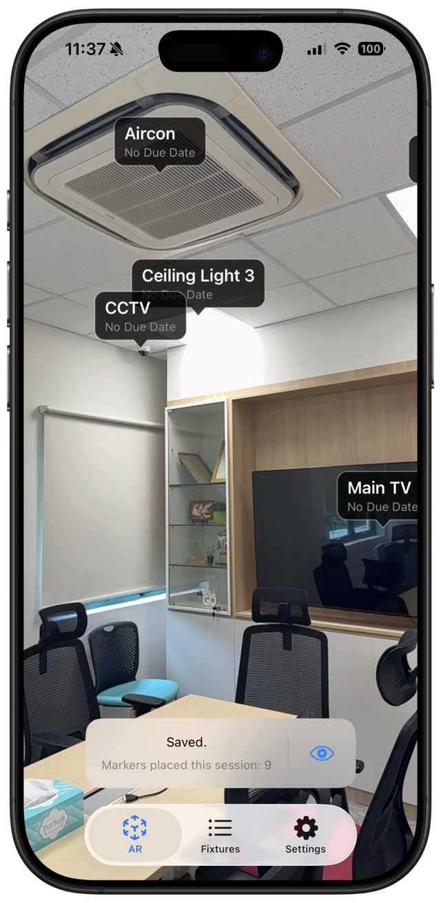 AR markers showing fixture status overlaid on a room in Husvarde